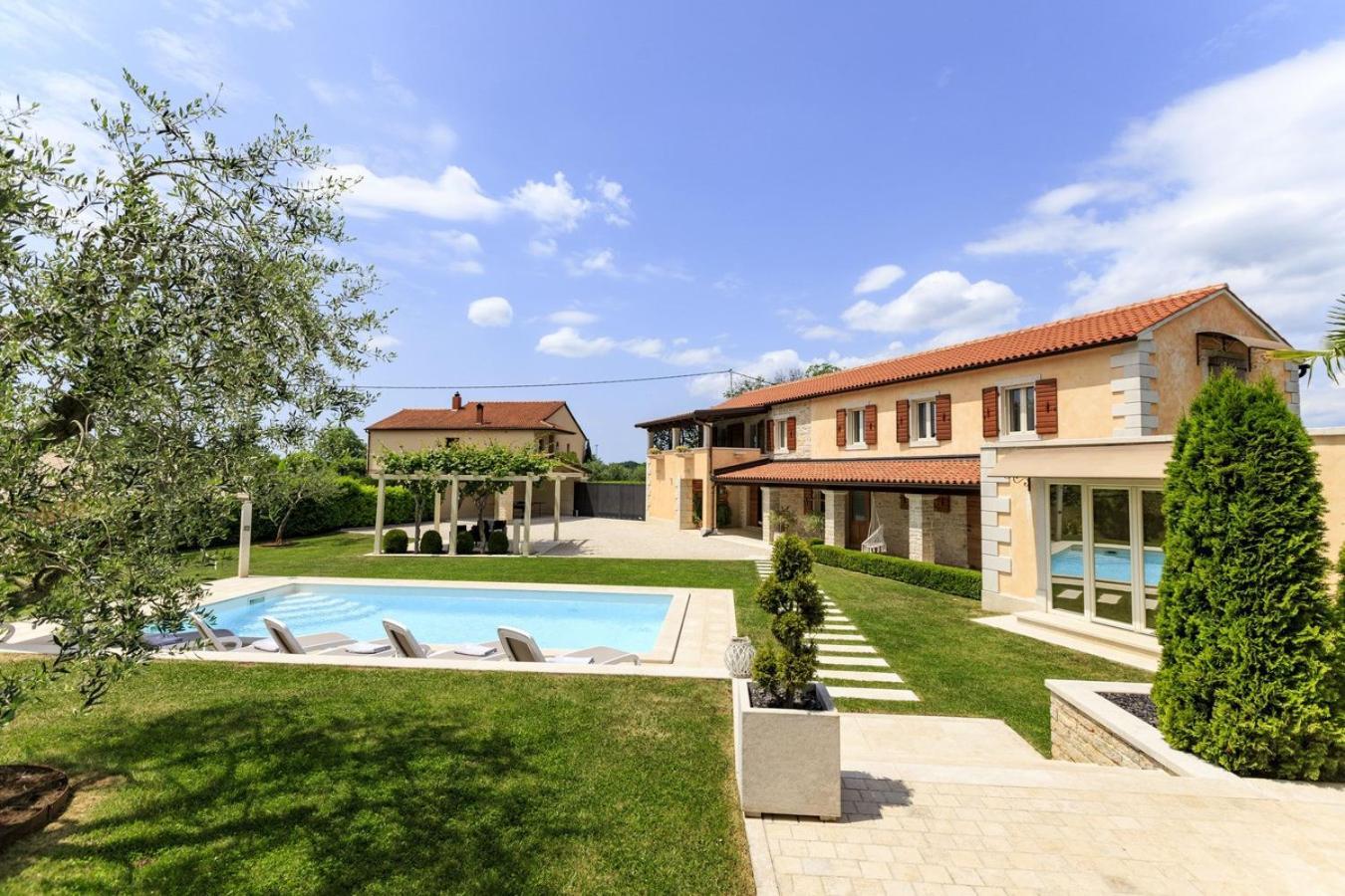 Villa Viscum In Central Istria For 8 Persons With Large Garden - Pet Friendly Pazin Εξωτερικό φωτογραφία