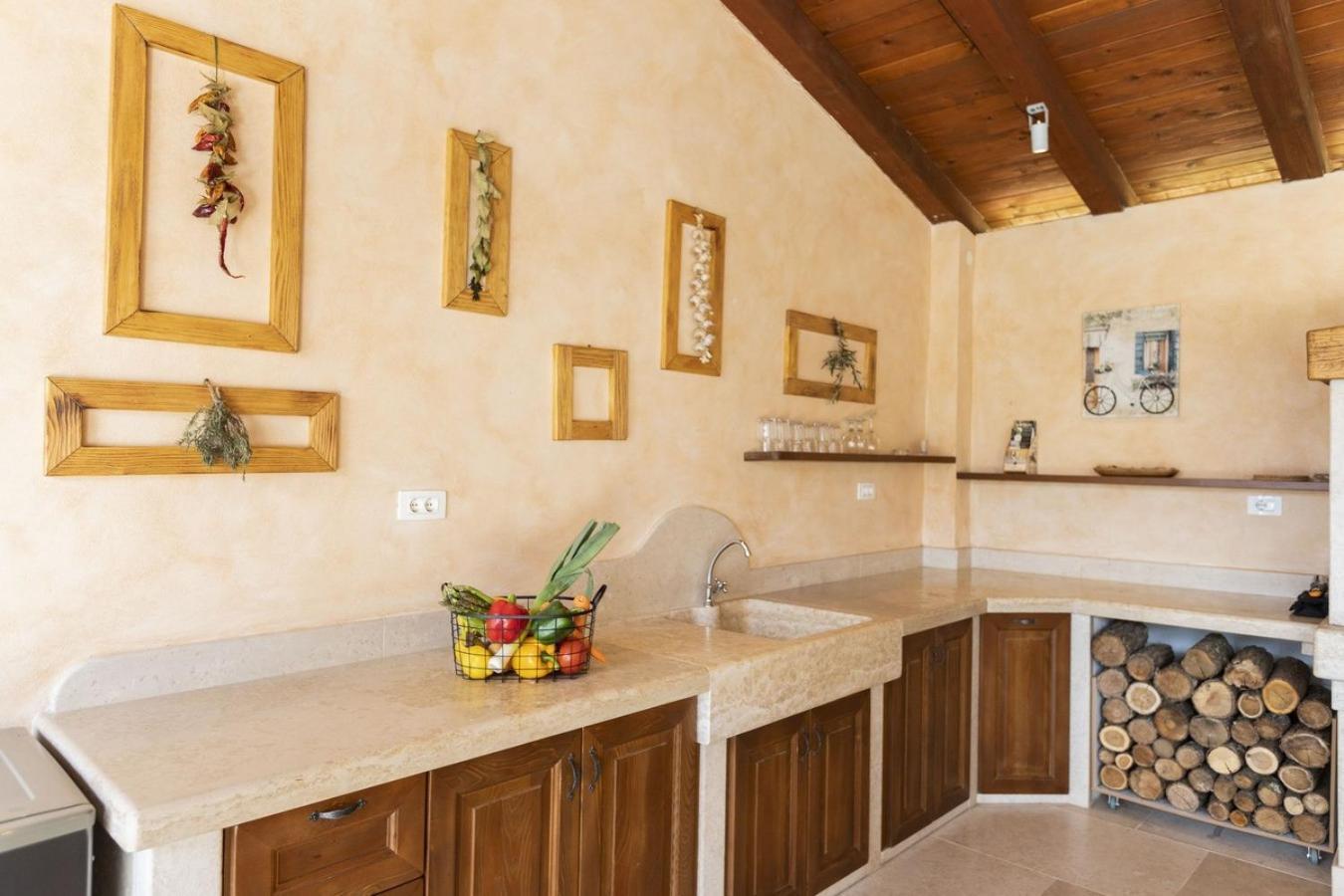 Villa Viscum In Central Istria For 8 Persons With Large Garden - Pet Friendly Pazin Εξωτερικό φωτογραφία