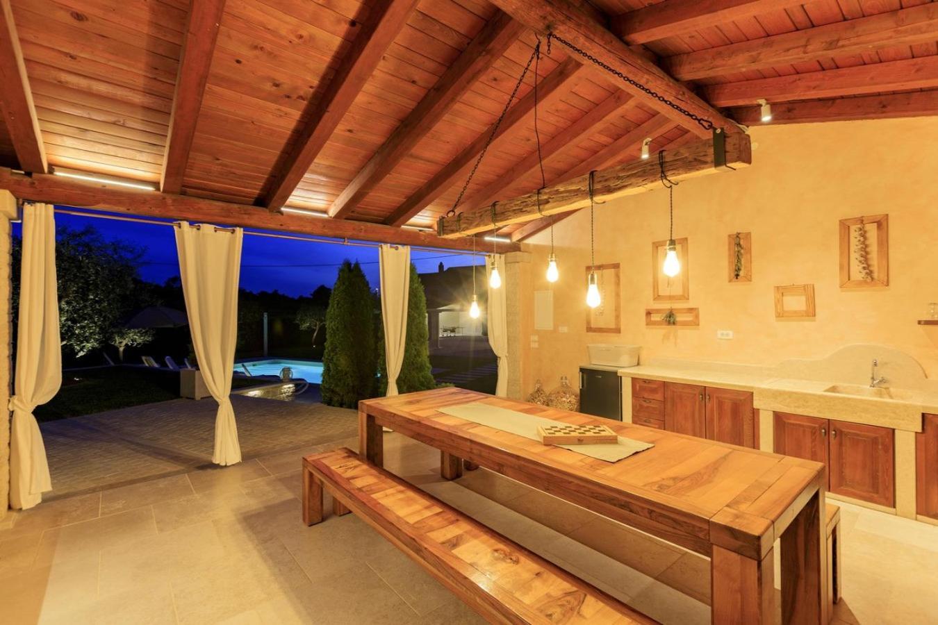 Villa Viscum In Central Istria For 8 Persons With Large Garden - Pet Friendly Pazin Εξωτερικό φωτογραφία